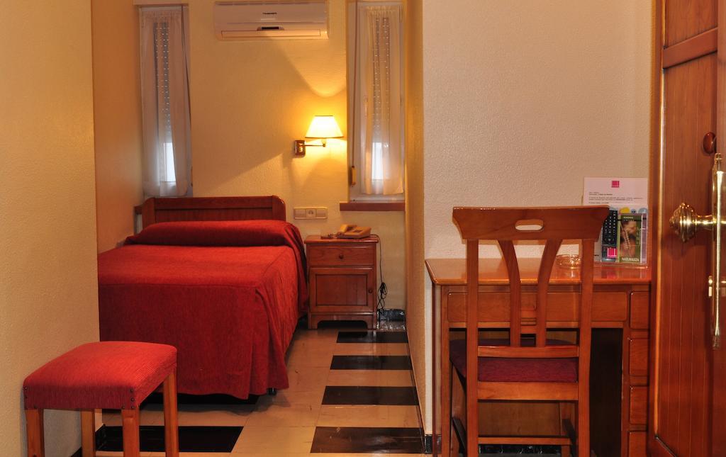 Hotel Los Rosales Almansa Camera foto